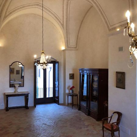 מלון מטרה Palazzo Viceconte מראה חיצוני תמונה