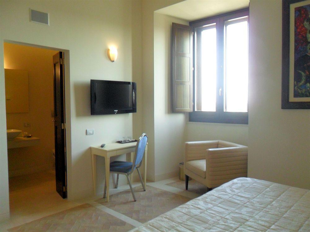 מלון מטרה Palazzo Viceconte מראה חיצוני תמונה