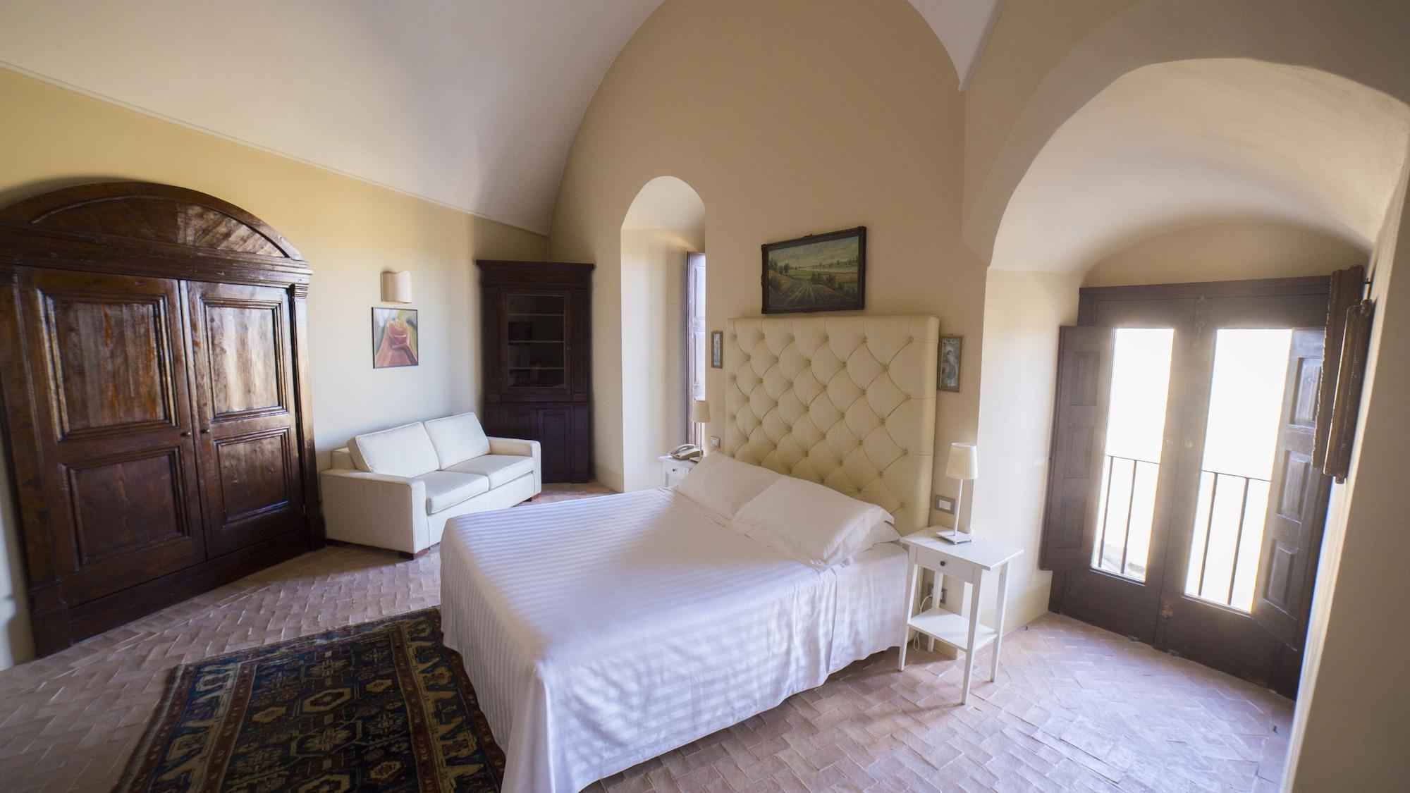 מלון מטרה Palazzo Viceconte מראה חיצוני תמונה