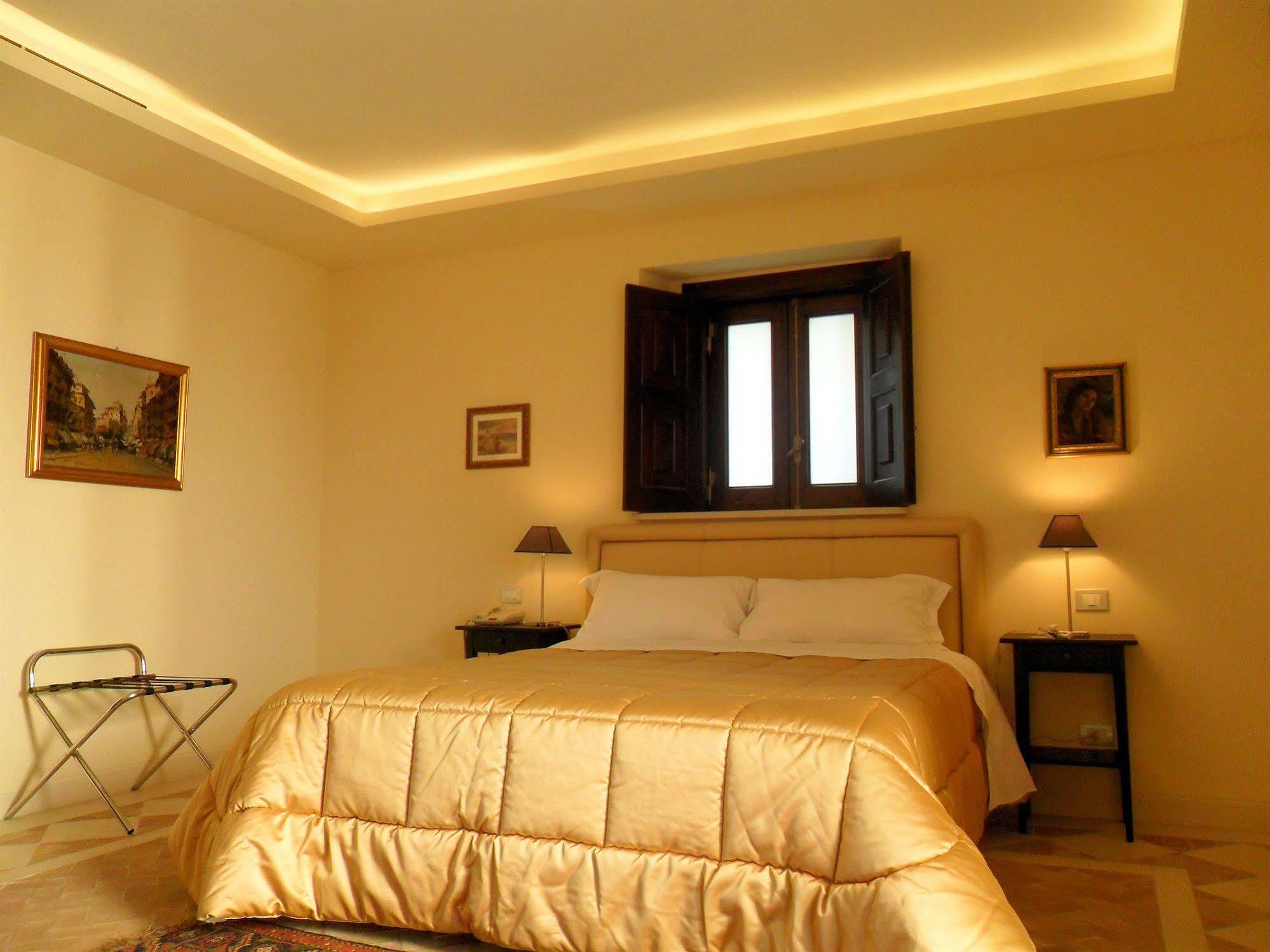 מלון מטרה Palazzo Viceconte מראה חיצוני תמונה