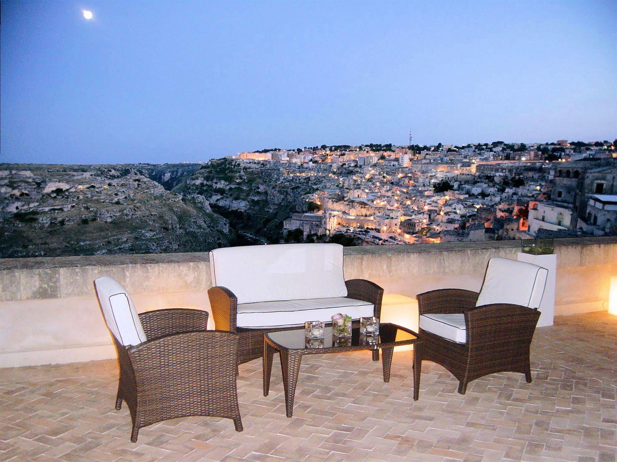 מלון מטרה Palazzo Viceconte מראה חיצוני תמונה