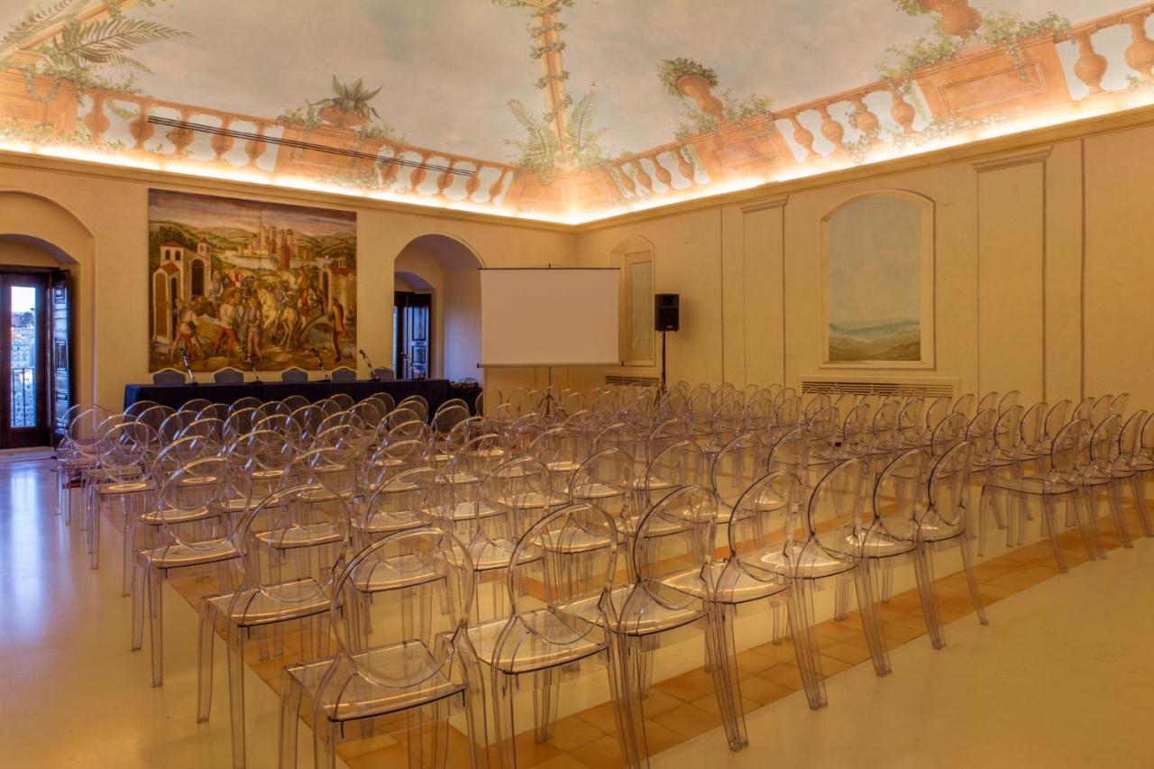 מלון מטרה Palazzo Viceconte מראה חיצוני תמונה